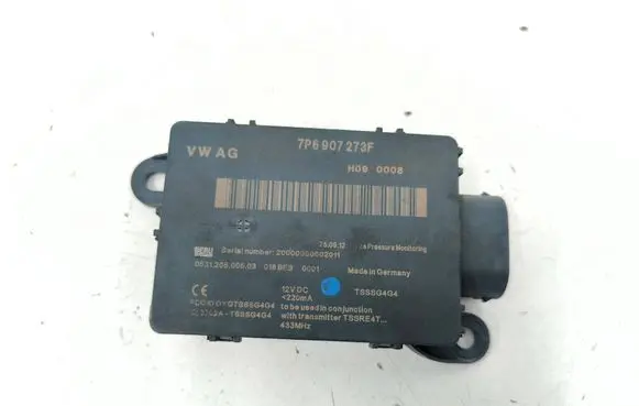 Volkswagen Touareg II Tire pressure control unit 7P6907273F 7P6907273