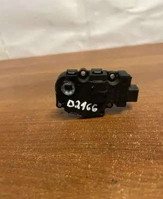 Mercedes-Benz C W204 A/C air flow flap actuator/motor 410475520 D2166