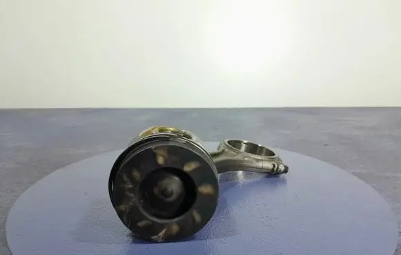Audi A4 S4 B8 8K Piston 