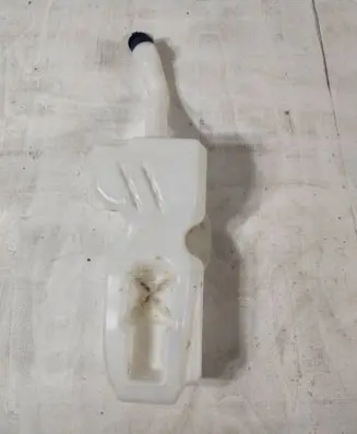 Ford Ka Windshield washer fluid reservoir/tank 52109341