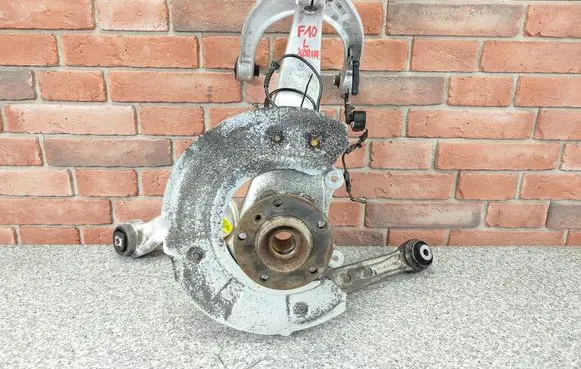 BMW 5 F10 F11 Front wheel hub 6777751