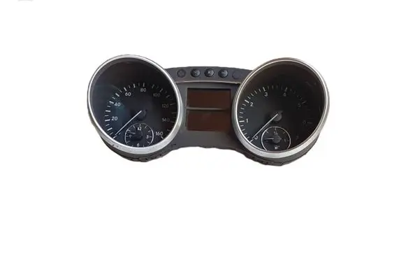 Mercedes-Benz GL X164 Speedometer (instrument cluster) A1645403247 A1645400911