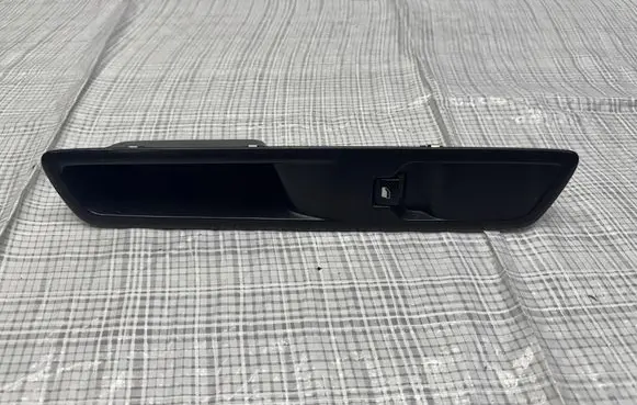 Citroen Jumpy Quarter vent window switch 