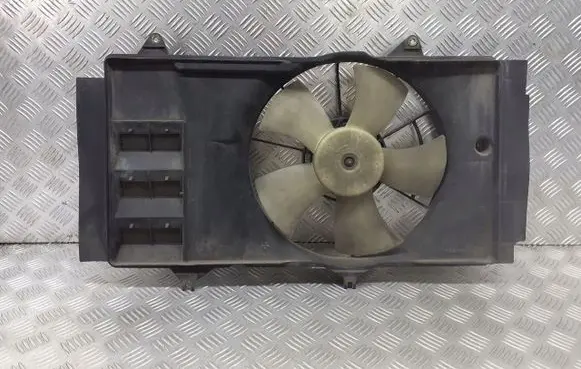 Toyota Yaris Fan set 122710