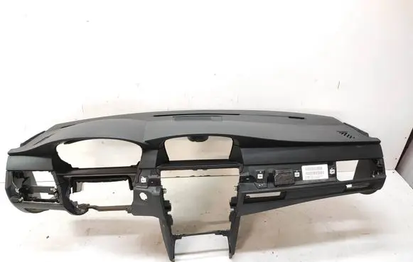 BMW 5 E60 E61 Dashboard 9123687