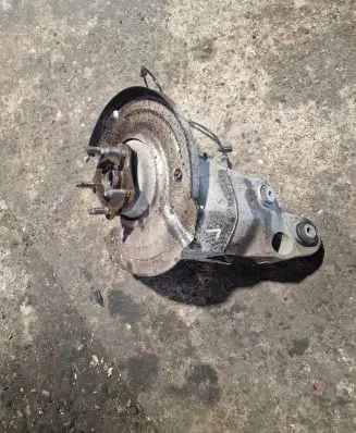 Jaguar XE Rear wheel hub