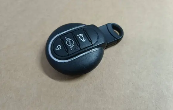 Mini Cooper Countryman F60 Ignition key/card IDGNG1M 5A407B4 5FA312378