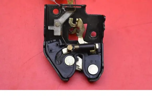 Tailgate/trunk/boot lock/catch/latch