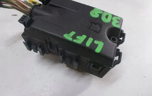 Peugeot 308 Fuse box set eabezpieczniki