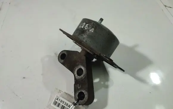 Opel Zafira B Engine mount bracket 511671280