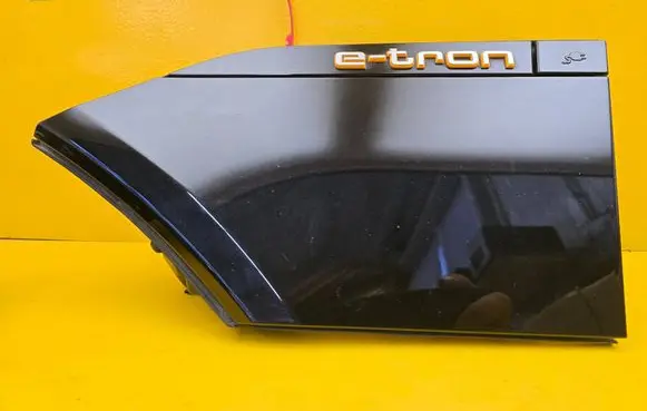 Audi e-tron Electric car charge socket 4KE971375