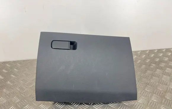 MG ZS Glove box 10732696