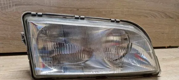 Volvo S40, V40 Headlight/headlamp 14909000R