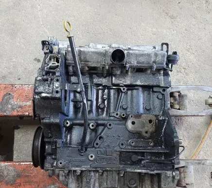 Opel Vectra B Engine 90400240
