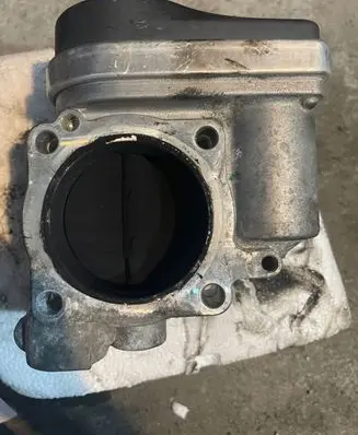 Audi A4 S4 B7 8E 8H Throttle valve 06F133062E