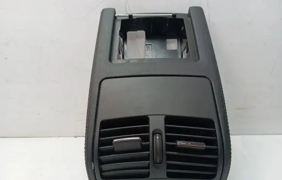 Mercedes-Benz CLS C218 X218 Rear air vent grill A2188300354