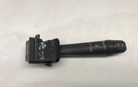 Volvo V70 Wiper control stalk 9452391