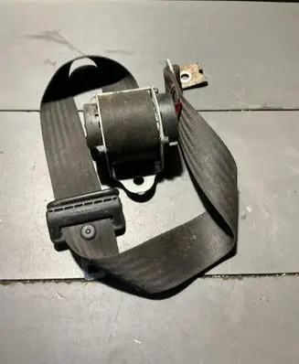 Ford Fiesta Rear seatbelt g4231c