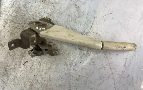 Mitsubishi Pajero Sport I Handbrake/parking brake lever assembly