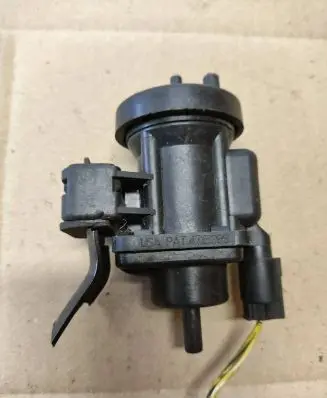 Mercedes-Benz E W210 Turbo solenoid valve 4715396