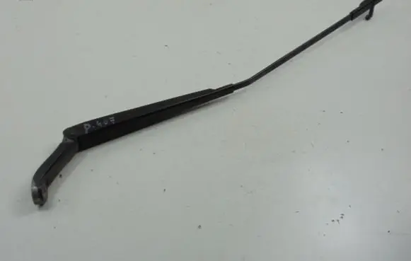 Peugeot 407 Front wiper blade arm