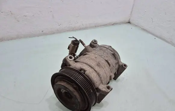 Chrysler Voyager Air conditioning (A/C) compressor (pump) 447300919