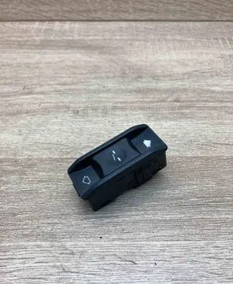 BMW X5 E53 Sunroof switch 8352182