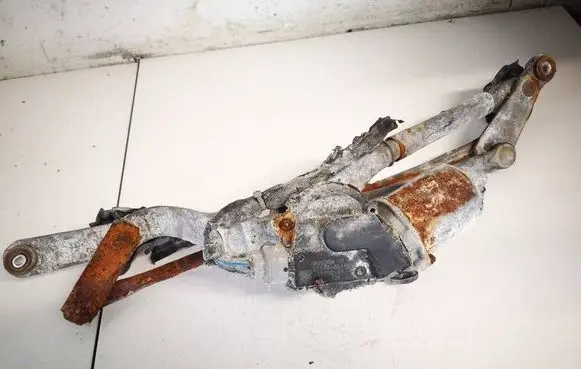 Front wiper linkage and motor