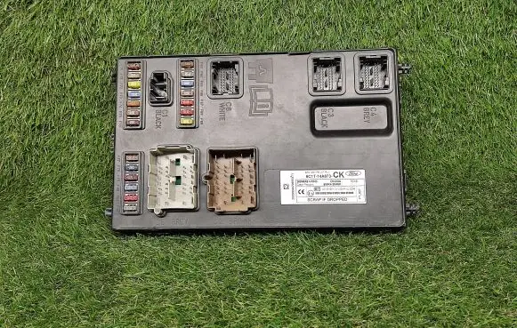 Ford Transit Power management control unit 6C1T14A073CK 5WK48948K