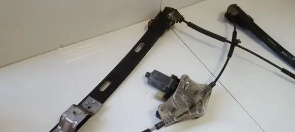 Seat Leon (5F) Sliding door window regulator with motor 5Q0959802B 0130822716