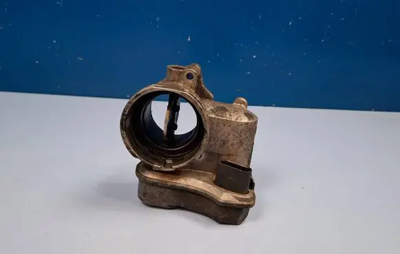 Volkswagen PASSAT B6 Throttle valve 03G128063B