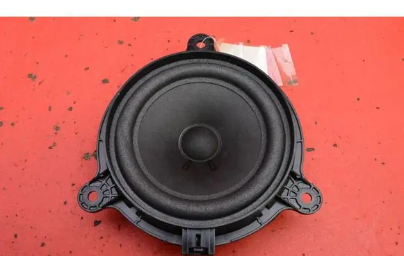 Mazda MX-5 NA Miata Subwoofer speaker D10F66960