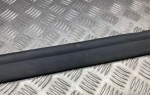 Honda Civic Rear sill trim cover 84251SMGE
