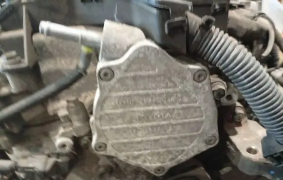 Toyota Avensis T270 Vacuum pump