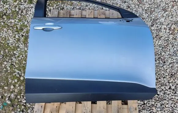 Toyota Yaris Cross Front door 