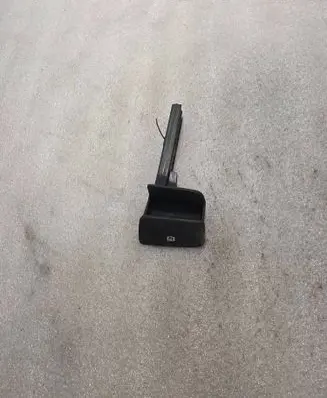 Audi Q7 4L Hand brake release handle 4l1711878