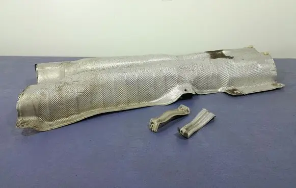 BMW 7 G11 G12 Exhaust heat shield 7348359