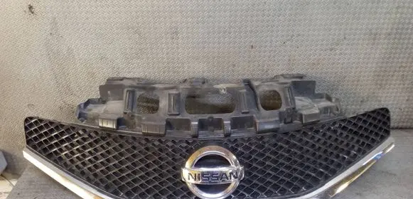Nissan Note (E12) Front bumper upper radiator grill