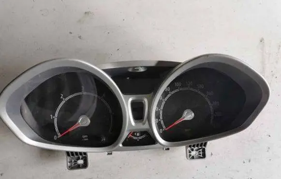 Ford Fiesta Speedometer (instrument cluster) 8A6T10849GD