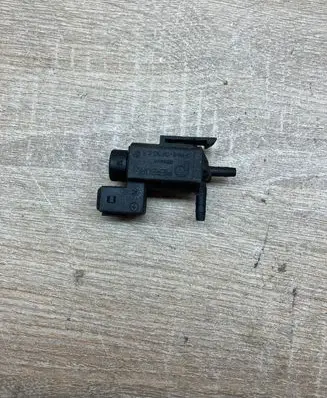 BMW 5 E60 E61 Turbo solenoid valve 72234100 1742712