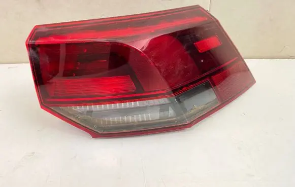 Volkswagen Golf VIII Rear/tail lights 5H0945096C 81970201