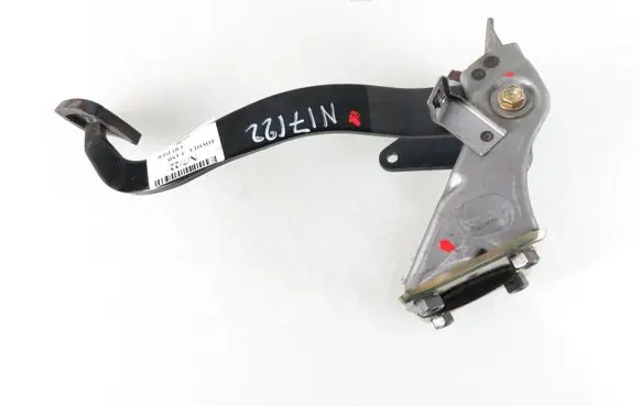 Toyota Land Cruiser (HDJ90) Brake pedal