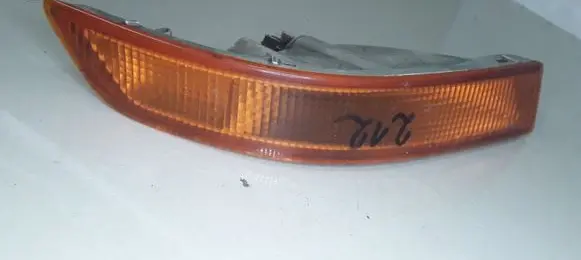 Toyota Corolla E100 Front indicator light 12389R