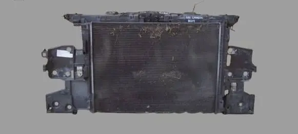 Renault Megane III Radiator support slam panel