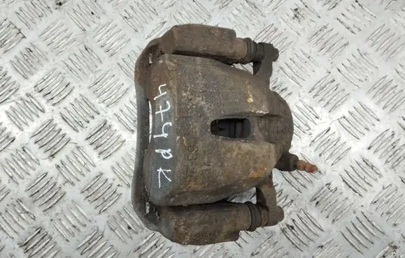 Toyota RAV 4 (XA30) Front brake caliper