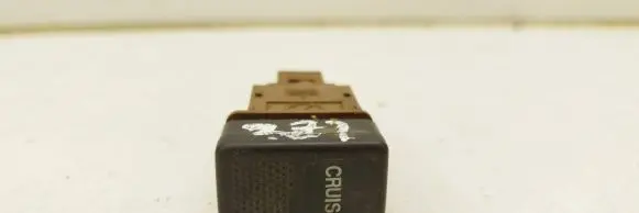 Subaru Legacy Cruise control switch 