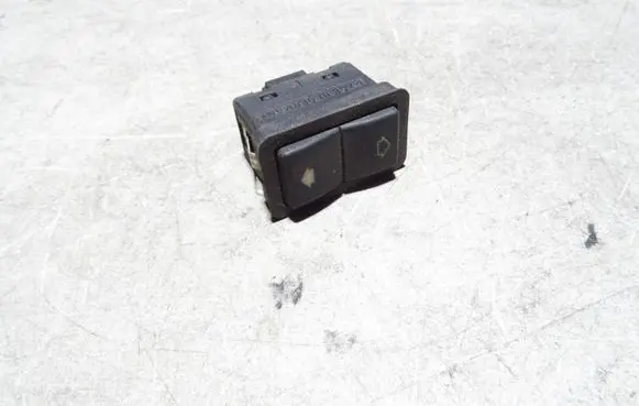 BMW 5 E39 Electric window control switch 8368974