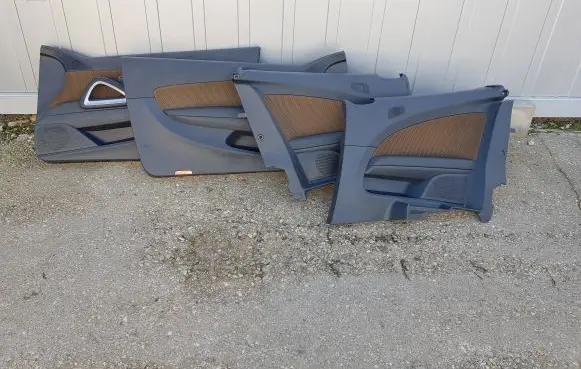 Volkswagen Scirocco Front door card panel trim 1k8867043bb 1k8867012at 1k8867044at