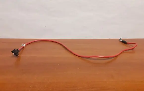 Mercedes-Benz C W205 Positive cable (battery) T915103 8433