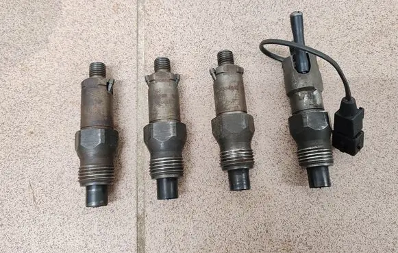 Fuel injectors set